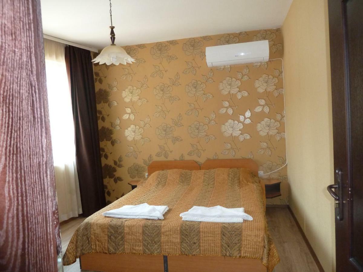 Tarnovski Dom Guest Rooms Veliko Tarnovo Exterior photo